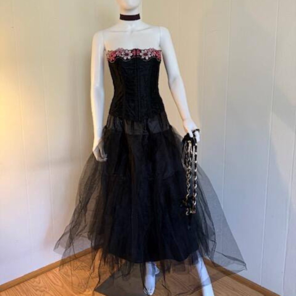 Y2K Victoria's Secret, Med, Blk Corset, Pink Floral Embroidery Detail, Lace-Up - Picture 3 of 7